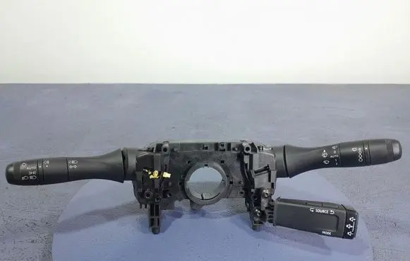 Renault Arkana Other switches/knobs/shifts 255670790R