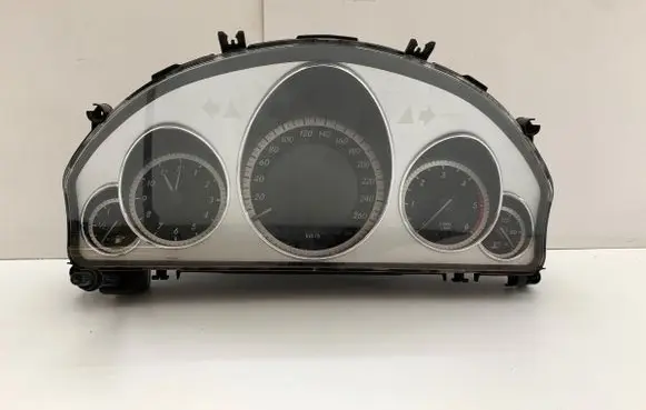 Mercedes-Benz E W212 Speedometer (instrument cluster) A2129004904