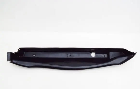 Mercedes-Benz CLS C218 X218 Fender end trim A2188890225 2188890225