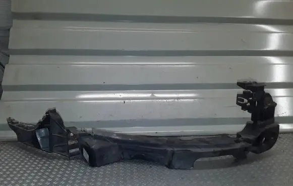 Volkswagen Golf VI Front bumper mounting bracket 5K0807572