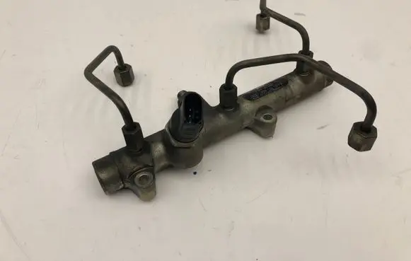 Audi A6 S6 C6 4F Fuel main line pipe 059130089D