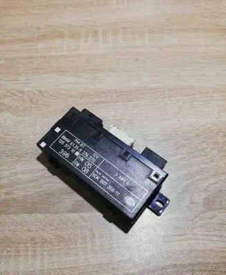BMW 5 E39 Door control unit/module 8376070