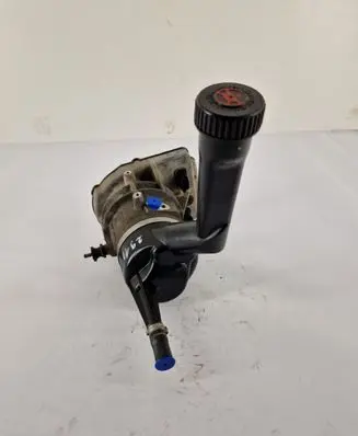 Citroen C4 I Picasso Power steering pump 9684252580