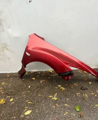 Mazda 6 Fender F4313