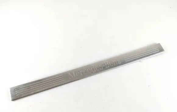 Mercedes-Benz E W212 Front sill trim cover A2126860936