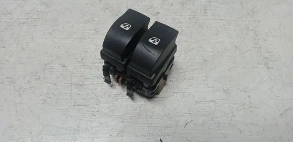 Renault Espace - Grand espace IV Electric window control switch 015085B