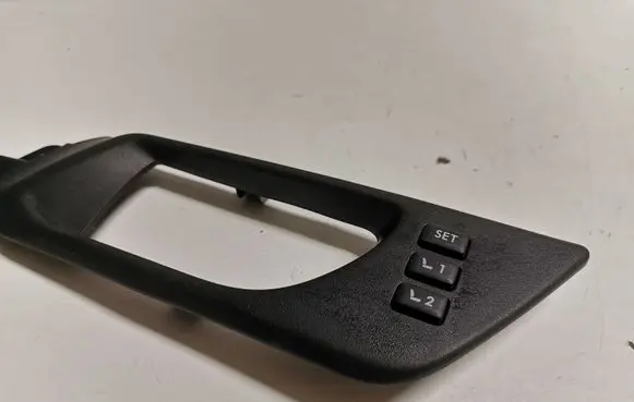 Subaru Outback (BS) Seat control switch 94236AL03A