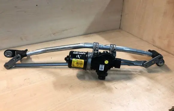 Dacia Sandero Front wiper linkage and motor W000031629 288009321R W000034506