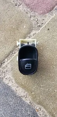 Mercedes-Benz C W203 Quarter vent window switch A2038200210 5011807