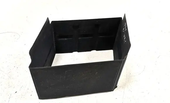 Hyundai i30 Battery box tray 