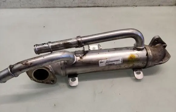 Audi A4 S4 B7 8E 8H EGR valve cooler 880776H