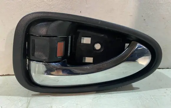 Toyota Avensis T270 Front door interior handle 6920605050