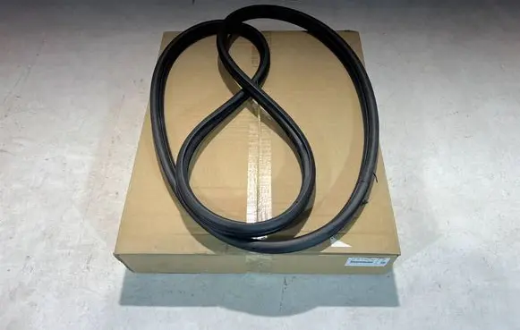 Mini One - Cooper F56 F55 Front door rubber seal 7440047