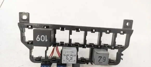 Volkswagen Golf IV Fuse box set 8D0937503E