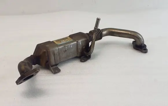 Toyota RAV 4 (XA30) EGR valve cooler 2568026040