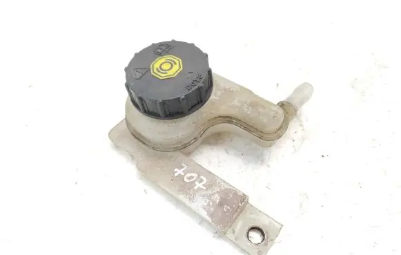 Mazda 2 Clutch fluid reservoir/tank 