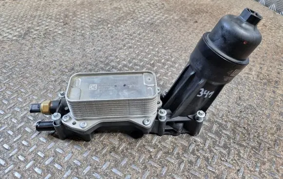 Jeep Grand Cherokee WL Oil filter mounting bracket 68365931AD