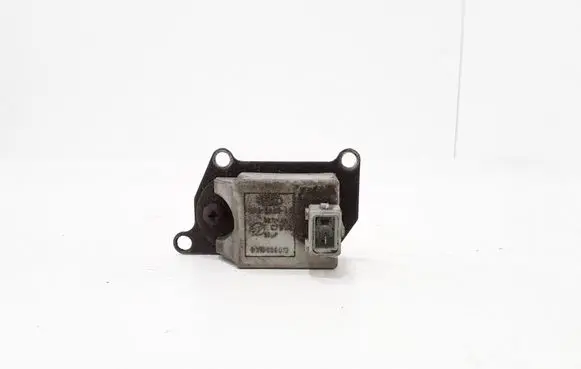 Ford Mondeo Mk III Ignition amplifier control unit 0310025012