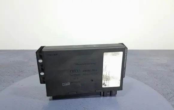 Audi A6 S6 C5 4B Comfort/convenience module 4B0962258B