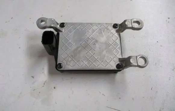 Renault Clio V Other engine bay part 284474545R