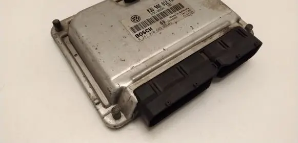 Skoda Octavia Mk1 (1U) Engine control unit/module 038906012FK