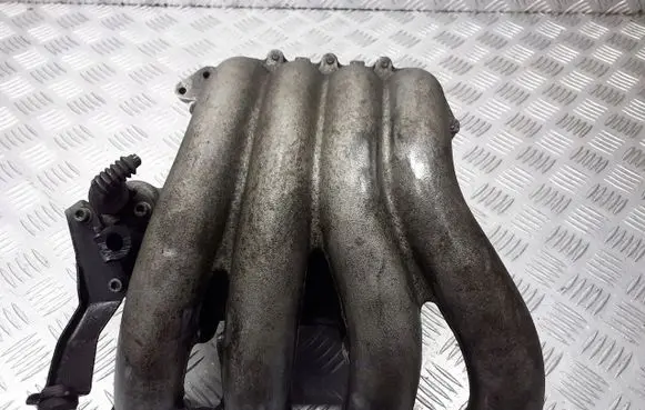 Audi A4 S4 B5 8D Intake manifold 058133206D