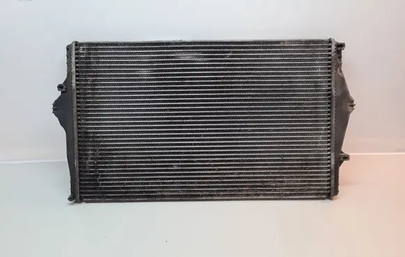 Volvo S60 Intercooler radiator 8671694