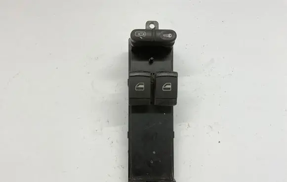 Volkswagen PASSAT B5 Electric window control switch 1J3959857B F005S00071