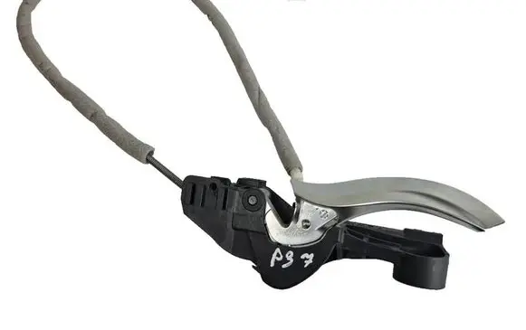 Front door cable line