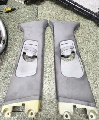 BMW 3 E46 (B) pillar trim (top) 8193780