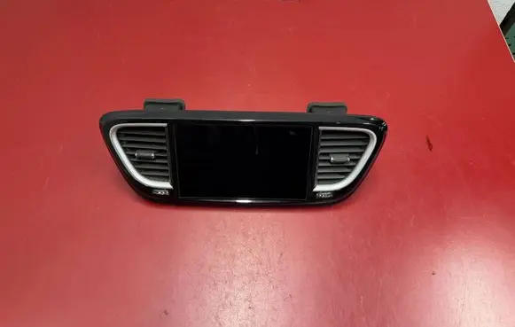 Chrysler Pacifica Screen/display/small screen 68438382AF P68438382AF