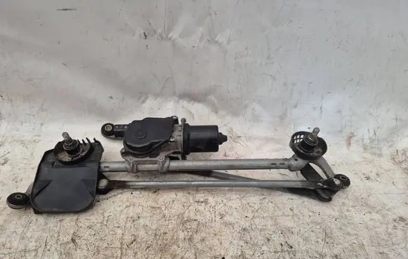 Infiniti Q50 Front wiper linkage and motor WM07C C043