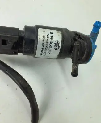 Audi A6 S6 C6 4F Windscreen/windshield washer pump 8TW006847