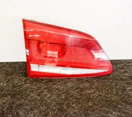 Volkswagen PASSAT B7 Tailgate rear/tail lights 3AF945093C