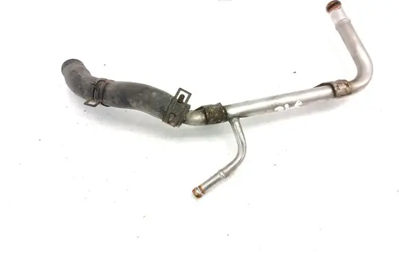 Toyota Avensis T220 Engine coolant pipe/hose