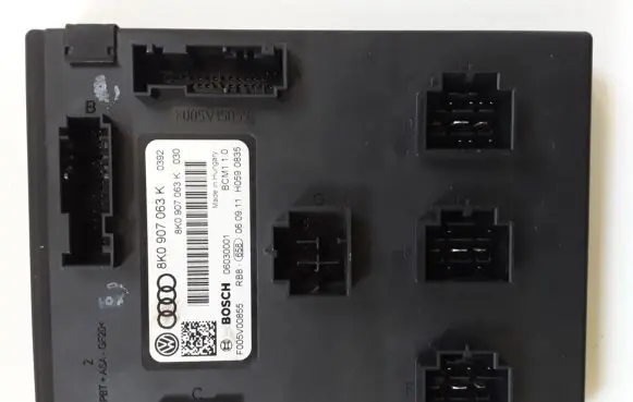 Audi A5 8T 8F Comfort/convenience module 8K0907063K