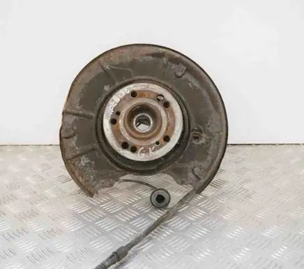Mercedes-Benz S W220 Rear wheel hub A2203570905