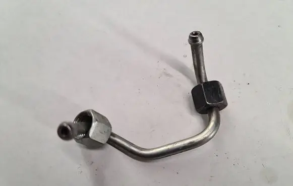 Volvo XC90 Fuel injector supply line/pipe 31303505 80427