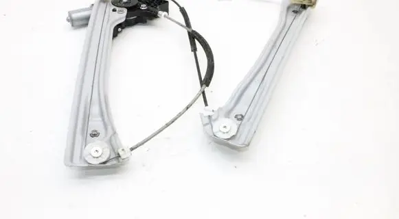 Opel Insignia B Front door electric window regulator 39138553