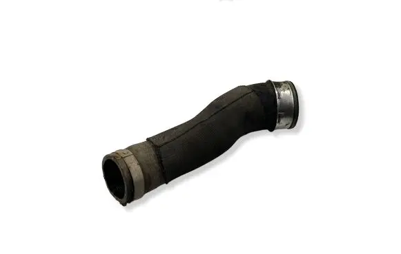 Volkswagen Touareg II Intercooler pipe mounting bracket 