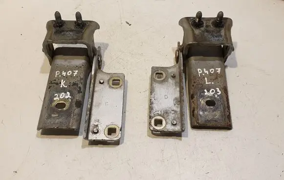 Peugeot 407 Tailgate/trunk/boot hinge