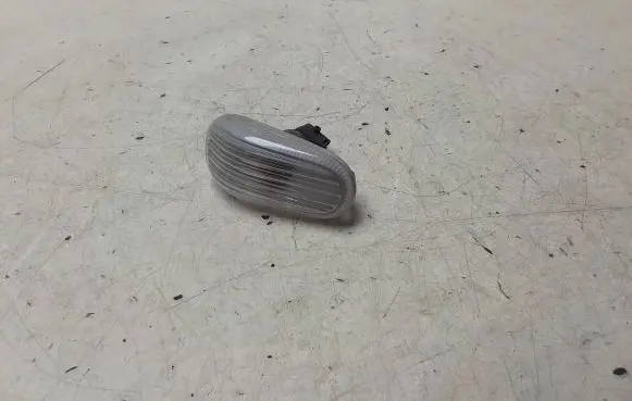 Saab 9-3 Ver2 Front fender indicator light
