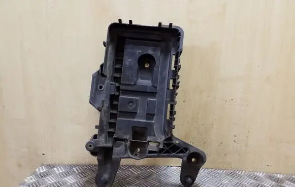Volkswagen Sharan Battery tray 1K0915333H 1K0915325A