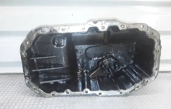 Volkswagen Golf VI Oil sump 03C103603T