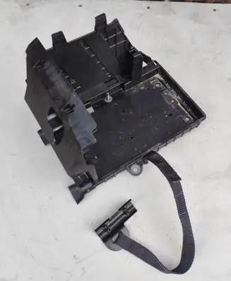 Battery box tray