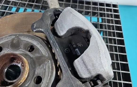 Mercedes-Benz E W213 Front brake caliper IMPRK1561432