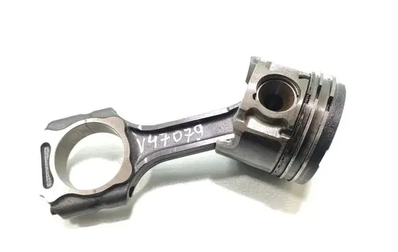 SsangYong Rexton Piston with connecting rod 