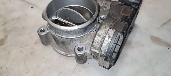 Mercedes-Benz C W203 Throttle valve A1110980109