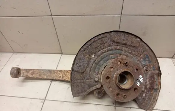 Mercedes-Benz R W251 Front wheel hub spindle knuckle
