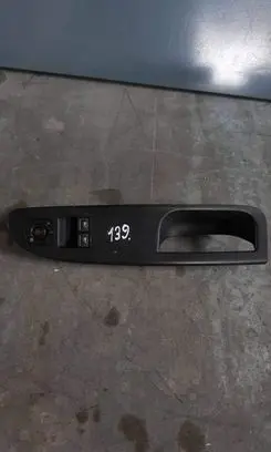 Volkswagen PASSAT B6 Electric window control switch 3C2867172
